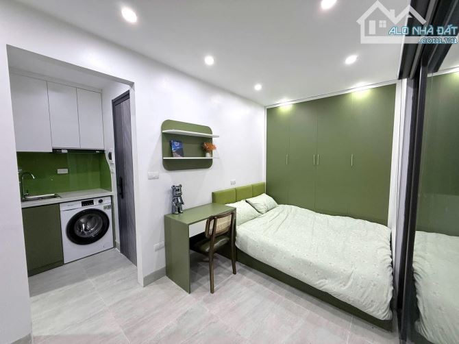 Bán nhà Phố Tam Trinh, Yên Duyên, 70m2 x 7 tầng, mt 6m Giá: 18.7 tỷ( ctl).