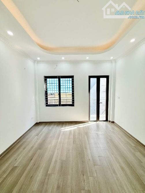 BÁN NHÀ HỒ TÙNG MẬU – 7 TẦNG THANG MÁY – GARA Ô TÔ – KINH DOANH – 40M2 – CHỈ 15.1 TỶ