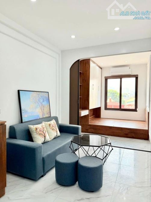 Toà CCMN Trung Kính, 95m² x 7T, MT 10m, 21 phòng khép kín, PCCC, dòng tiền ~100 triệu/ th