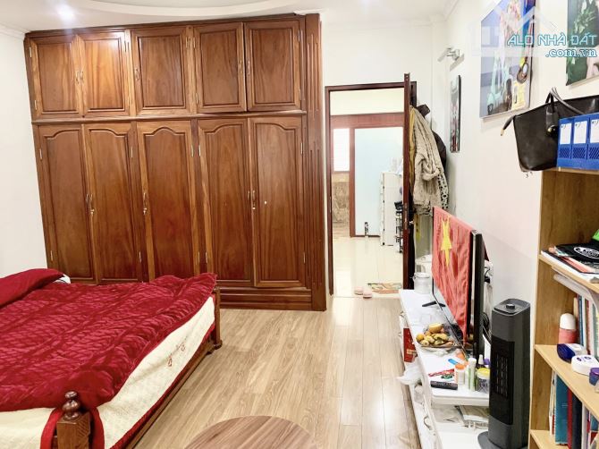 Thịnh Hào 1, mặt đường ôtô, KD sầm uất, 2 thoáng, 6 tầng TM, DT 42/47T2, MT4.35, giá 17 tỷ - 7