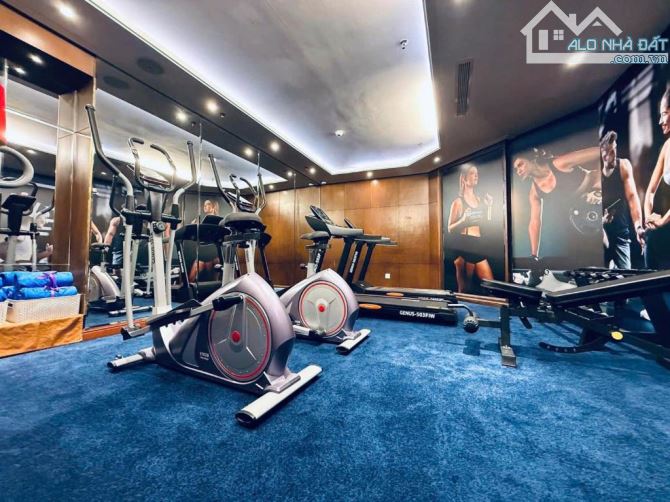 Bán Khách Sạn mặt phố Hàng Bông 300m2 x 12T x MT 10m - Giá 300 tỷ