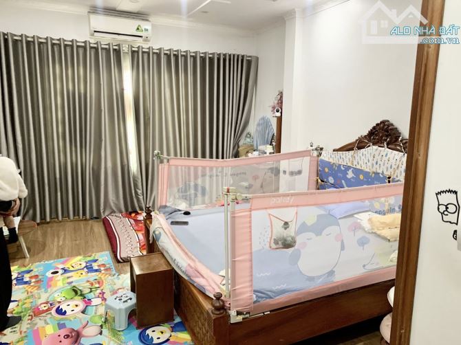 Thịnh Hào 1, mặt đường ôtô, KD sầm uất, 2 thoáng, 6 tầng TM, DT 42/47T2, MT4.35, giá 17 tỷ - 8