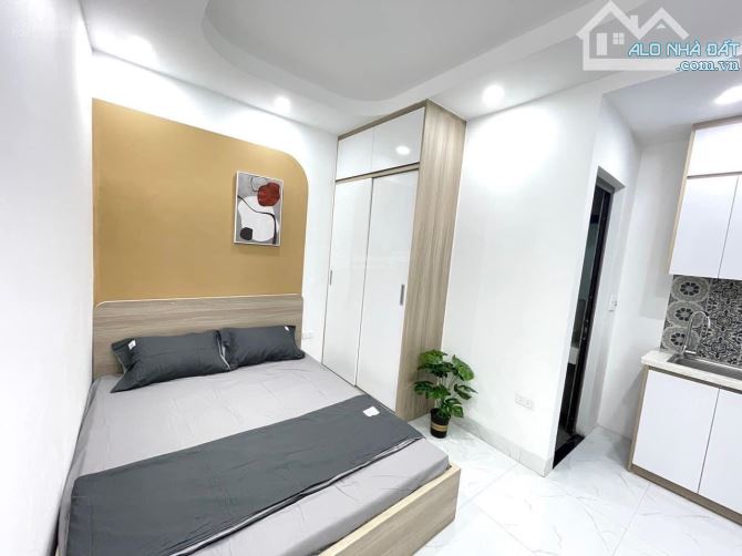 Bán tòa nhà căn hộ 16 phòng cho thuê phố Tôn Đức Thắng 70 m2 x 7 t lô góc 23,8 ty - 1