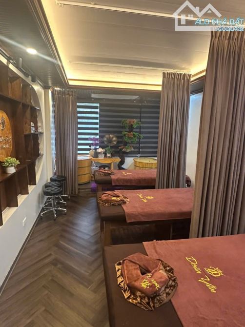 Bán nhà Đường Thành, 35m2, 4 tầng, mặt tiền 3.2m, 21.5 tỷ, ngõ rộng thoáng, kinh doanh đỉn