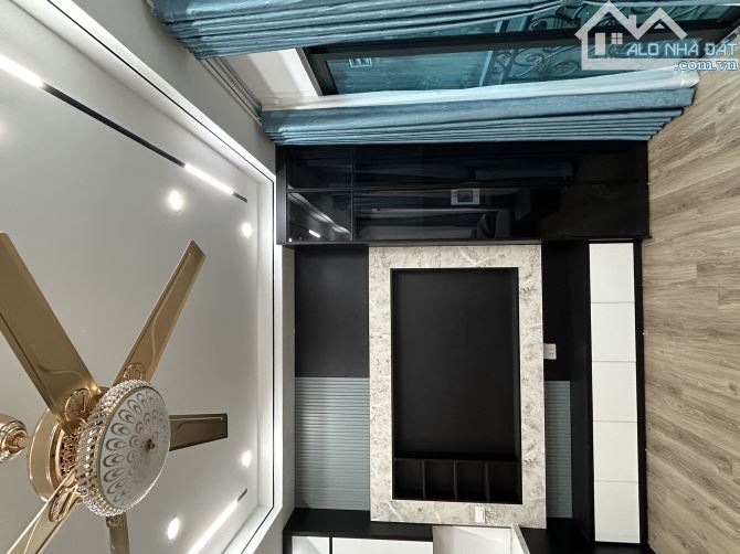 NHỈNH 6 TỶ THỌ AM, LIÊN NINH – 5 TẦNG – 1 NHÀ Ô TÔ TRÁNH — ảnh 2