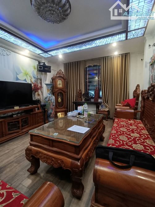 BÁN NHÀ 5TẦNG MẶT NGÕ THỊNH HÀO 1, TÔN ĐỨC THẮNG , NGÕ OTO KINH DOANH GIÁ 17 TỶ TẶNG NT