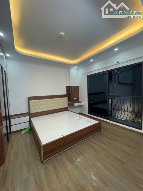 HÓT NHẤT ĐỐNG ĐA - 7 TẦNG - DIỆN TÍCH 42M2 - LÔ GÓC - GIÁ 12.8 TỶ