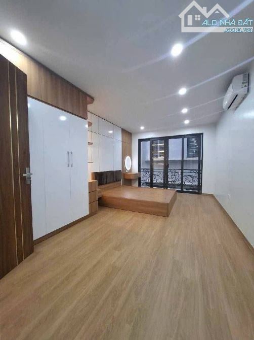 Bán nhà 5 tầng tại Thụy Khuê Tây Hồ giá rẻ