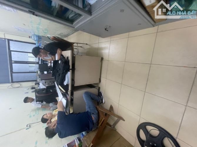 50 tỷ/ 222 m2/ 7.5 m tiền/ Mặt Phố Hồng Hà. Hoàn Kiếm