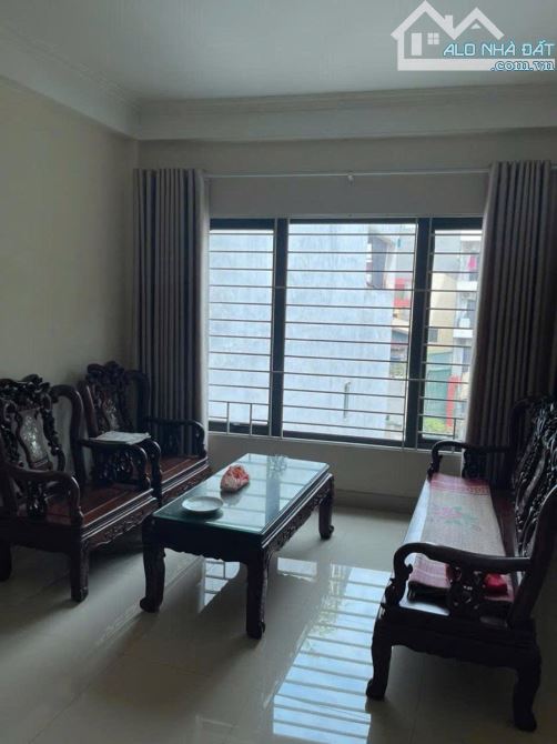 13.8 tỷ Trịnh Đình Cửu, Hoàng Mai DT 52m 5T MT 3.5m ngõ ba gác thông 10m ra phố chính