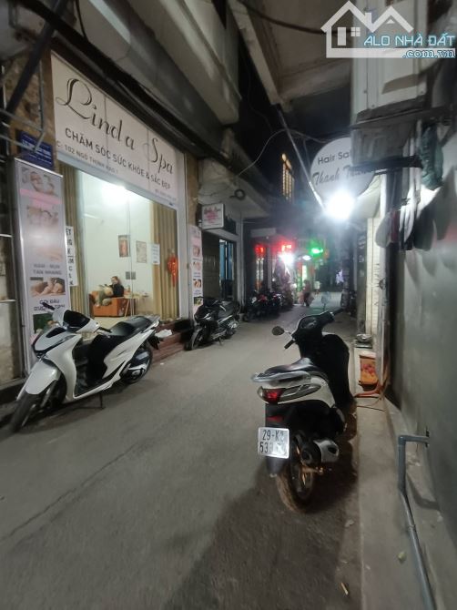 BÁN NHÀ 5TẦNG MẶT NGÕ THỊNH HÀO 1, TÔN ĐỨC THẮNG , NGÕ OTO KINH DOANH GIÁ 17 TỶ TẶNG NT