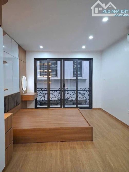 Bán nhà 5 tầng tại Thụy Khuê Tây Hồ giá rẻ