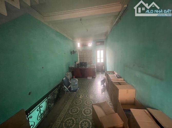 50 tỷ/ 222 m2/ 7.5 m tiền/ Mặt Phố Hồng Hà. Hoàn Kiếm