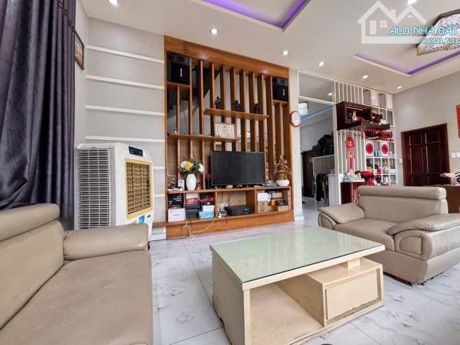 MẶT TIỀN DƯƠNG ĐÌNH CÚC, 211M² (12×18), VỪA Ở VỪA KINH DOANH, KẾ QL 1A, NHỈNH 13 TỶ — ảnh 2
