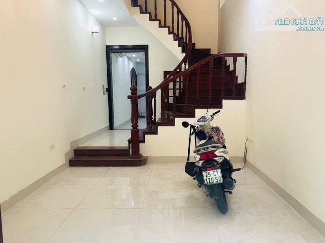 Nhà dân xây phân lô oto tránh đỗ bạt ngàn 19 Trần Quang Diệu 60m2 Văn phòng CTY hiếm 26 tỷ