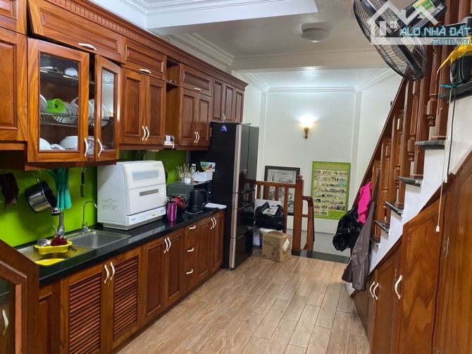 PHỐ TRẦN ĐẠI NGHĨA, PHÂN LÔ, Ô TÔ TRÁNH, Ỏ VÀ KINH DOANH 80m2 x 5 Tầng Mt6m 26 tỷ