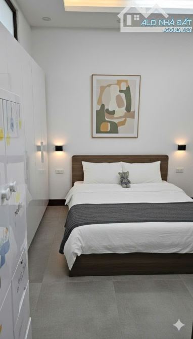 NHỈNH 8 T. Ỷ – 96M² – NHÀ ĐẸP NGỤY NHƯ KON TUM – THANH XUÂN