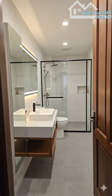 NHỈNH 8 T. Ỷ – 96M² – NHÀ ĐẸP NGỤY NHƯ KON TUM – THANH XUÂN