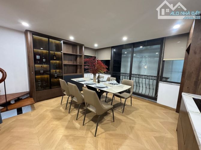 Nhà đẹp Thanh Nhàn, gần Phố thang máy full nội thất 35m2 x 6 tầng. Giá 9.56 tỷ