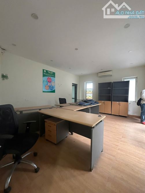 Thọ Tháp, DT 189M2x4T, MT 14M, giá 86 tỷ BIỆT THỰ ĐƠN LẬP - KHU VIP - HÀNG XÓM CÔNG VIÊN