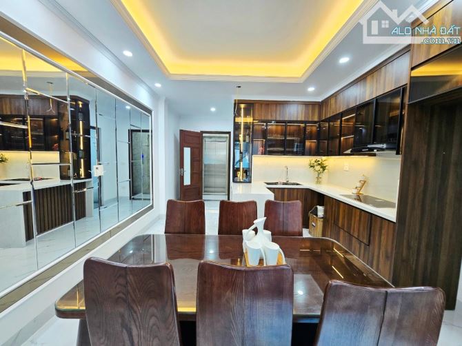 Hiếm! Bán Nhà Xuân La - Gần Phố- Gần Hồ Tây- 40M2- 6 Tầng- Mt 4.3m -12Tỷ