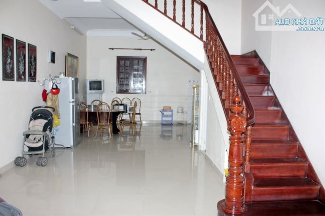 Bán nhà 60m2, ngã tư Khuất Duy Tiến-TDH, gần ga Metro, BigC, Vincom, Vinhomes, Công viên