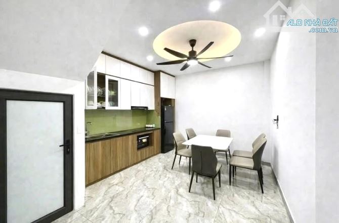 Bán nhà Trần Đại Nghĩa-5 tầng đẹp,ngõ thông-45m-10 tỷ 5