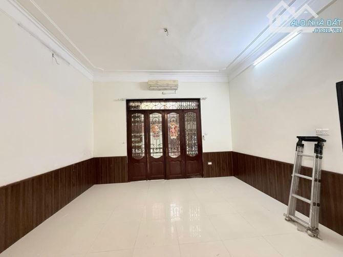 BÁN NHÀ KHU VỰC VIP VÕNG THỊ TÂY HỒ Ô TÔ ĐỖ CỬA 4 TẦNG DT 105M2 MT 7M 49 TỶ 3 BƯỚC RA HỒ