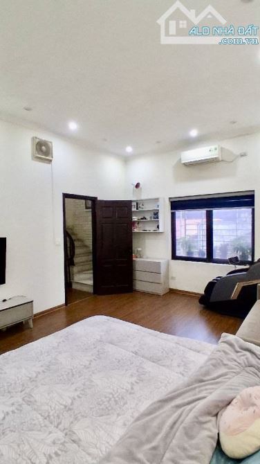 TT TÂY HỒ – GẦN MẶT PHỐ – LÔ GÓC – MT KHỦNG 9,5M – DÂN XÂY KIÊN CỐ – Ô CHỜ THANG MÁY D