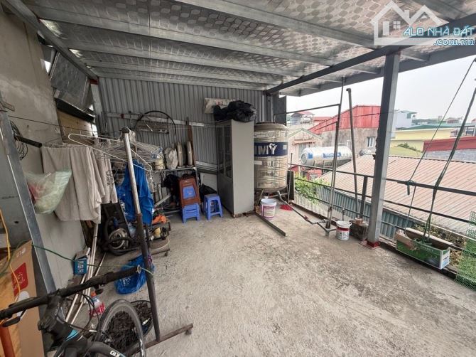 Bán nhà đường Bạch Đằng: Nhà mặt ngõ, ba gác tránh, lô góc, ở luôn, 30m, 4 tầng, chỉ 8tỷ3.