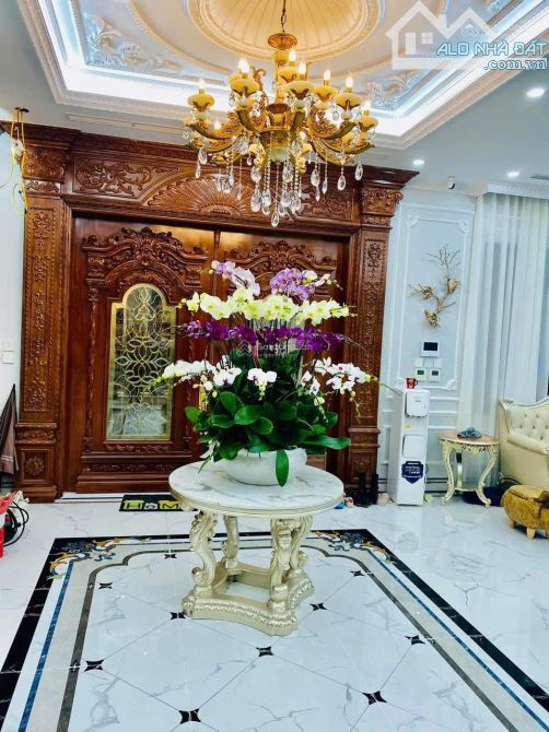 Bán biệt thự Hoàng gia kiến trúc tân cổ điển 5 tầng k/v Cầu Giấy, Thanh Xuân, Nam Từ Liêm