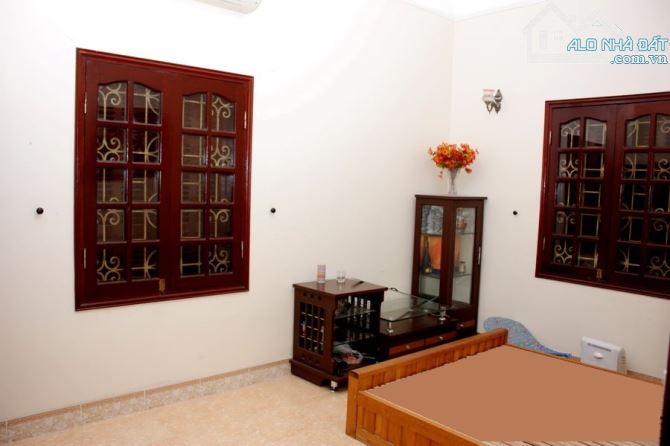 Bán nhà 60m2, ngã tư Khuất Duy Tiến-TDH, gần ga Metro, BigC, Vincom, Vinhomes, Công viên