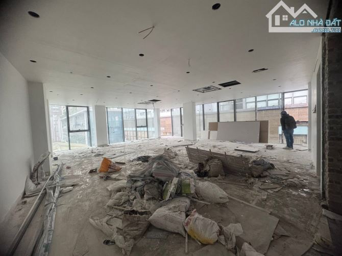 Bán Toà Văn Phòng Lê Văn Lương 9 Tầng 1 Hầm Mặt Tiền 12M