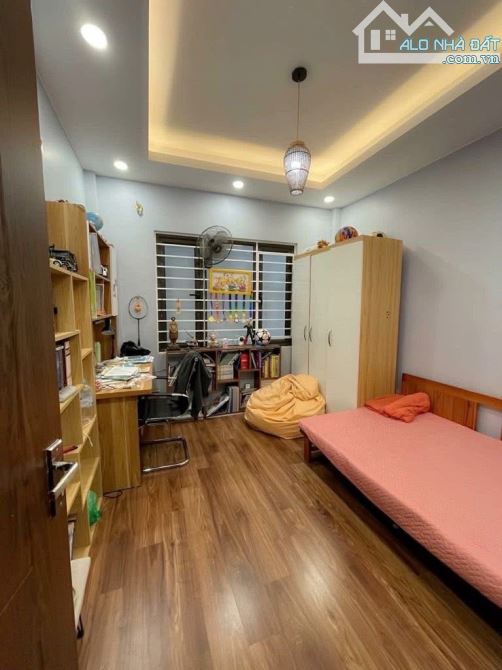 Bán Nhà 5 Tầng 2 thoáng Vf3 đỗ cửa 45M, Hồng Mai, Hai Bà Trưng 10.86 tỷ(TL)