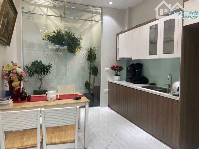 Bán Nhà 5 Tầng 2 thoáng Vf3 đỗ cửa 45M, Hồng Mai, Hai Bà Trưng 10.86 tỷ(TL)