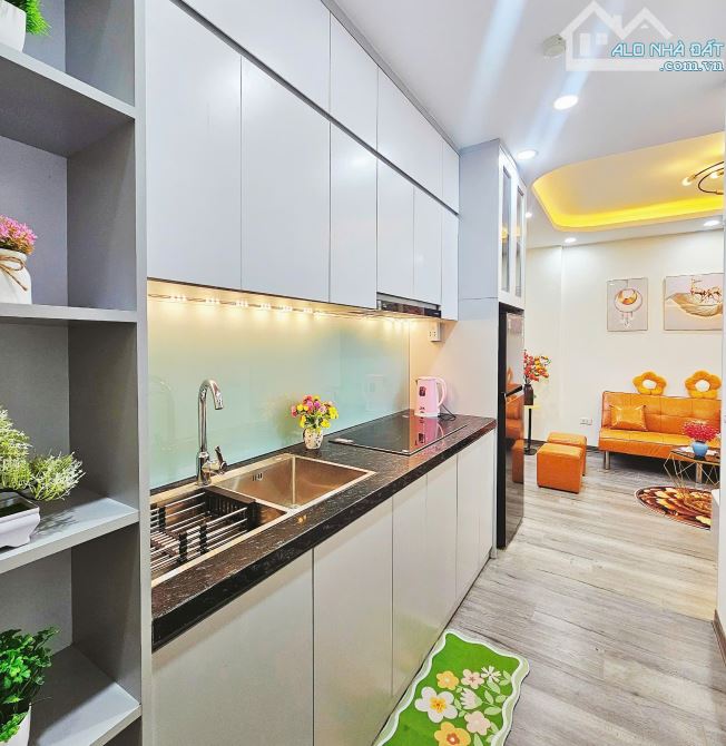 Chính chủ cần bán chung cư A6C Mạc Thái Tổ Cầu Giấy 52M 2N2W 4,8 tỷ full đồ xịn xò sổ đỏ