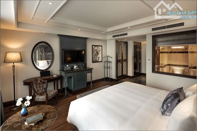 Bán toà khách sạn mặt phố Nguyễn Trường Tộ, DT: 220m2 x 16 Tầng, Mặt tiền: 10m, Giá 190 Tỷ