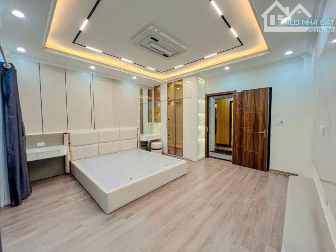 Bán nhà Trương Định, Minh Khai, 57m2 x 7 tầng, mt 4.5m Giá 17.5 tỷ( ctl). MÁY IN TIỀN ĐẲN