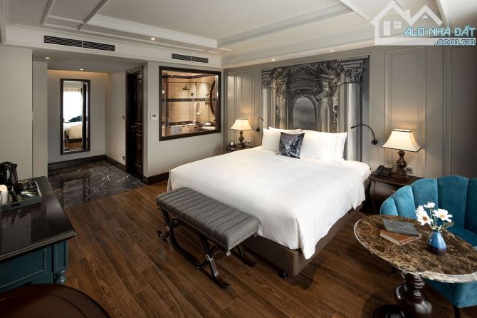 Bán toà khách sạn mặt phố Nguyễn Trường Tộ, DT: 220m2 x 16 Tầng, Mặt tiền: 10m, Giá 190 Tỷ