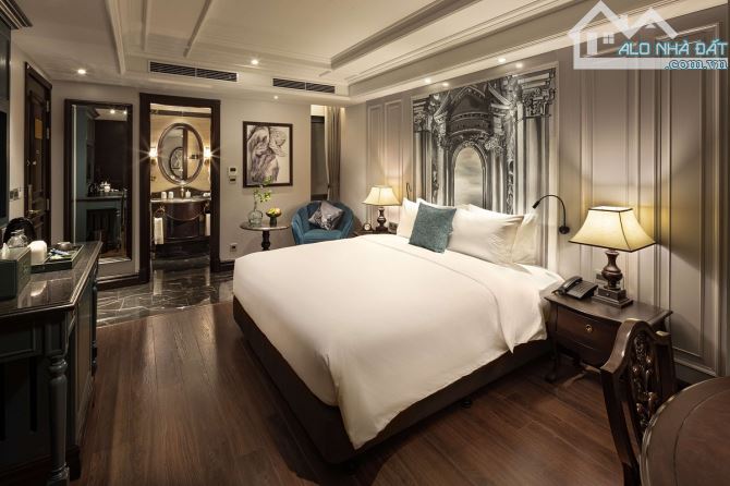 Bán toà khách sạn mặt phố Nguyễn Trường Tộ, DT: 220m2 x 16 Tầng, Mặt tiền: 10m, Giá 190 Tỷ