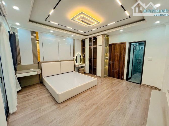 Bán nhà Trương Định, Minh Khai, 57m2 x 7 tầng, mt 4.5m Giá 17.5 tỷ( ctl). MÁY IN TIỀN ĐẲN