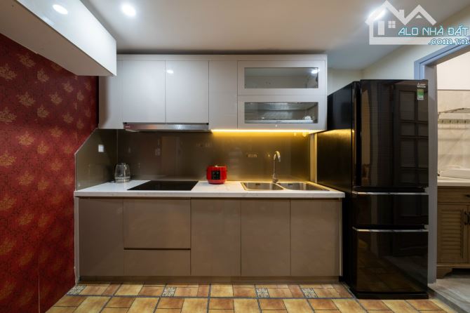 MẶT PHỐ GIANG VĂN MINH, CĂN GÓC, VỈ HÈ RỘNG, KINH DOANH 30m2 x 5 Tầng Mt4,2m giá 20 tỷ