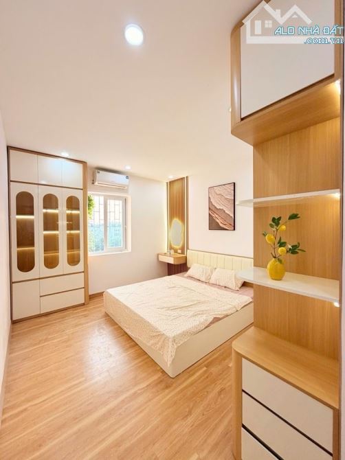 BÁN CĂN CHUNG CƯ TÂN MAI 75 m FULL ĐỒ HƠN 4 TỶ.