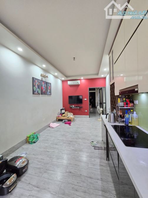 Ngõ thông oto qua, 1 nhà ra Phố Giang Văn Minh nhà dân xây 55m2 kdoanh. Giá 19.9 tỷ