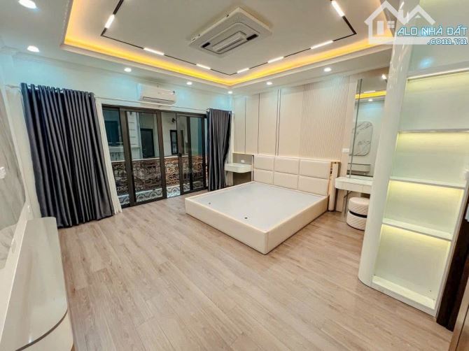 Bán nhà Trương Định, Minh Khai, 57m2 x 7 tầng, mt 4.5m Giá 17.5 tỷ( ctl). MÁY IN TIỀN ĐẲN