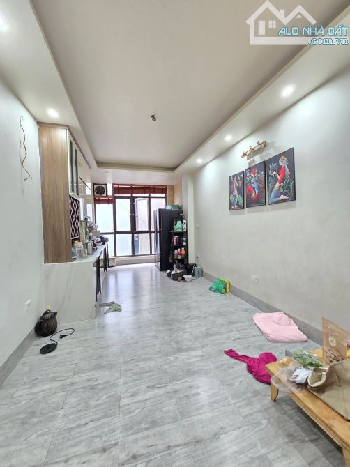 Ngõ thông oto qua, 1 nhà ra Phố Giang Văn Minh nhà dân xây 55m2 kdoanh. Giá 19.9 tỷ