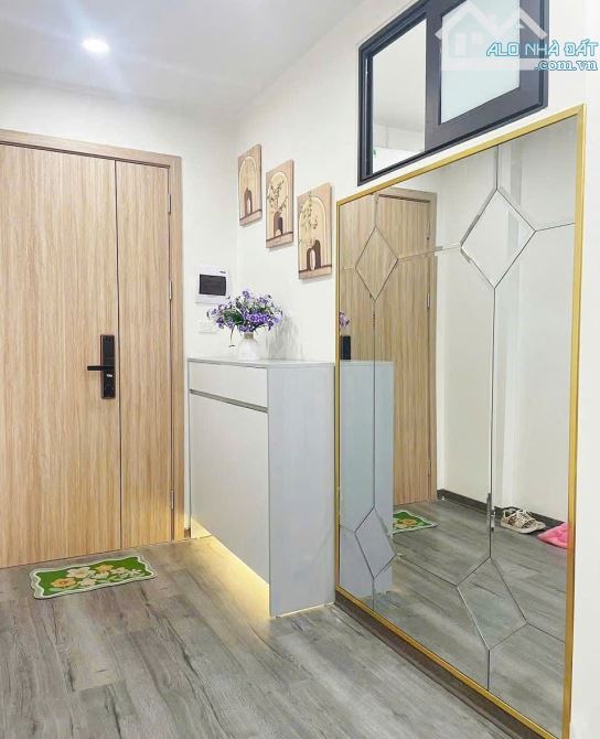 Chính chủ cần bán chung cư A6C Mạc Thái Tổ Cầu Giấy 52M 2N2W 4,8 tỷ full đồ xịn xò sổ đỏ