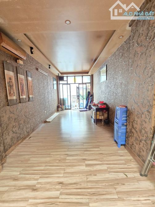 Ngõ thông oto qua, 1 nhà ra Phố Giang Văn Minh nhà dân xây 55m2 kdoanh. Giá 19.9 tỷ