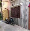 Cho thuê nhà ngõ ba gác phố Định Công Hoàng Mai 35m x 5 tầng, giá 10tr/tháng