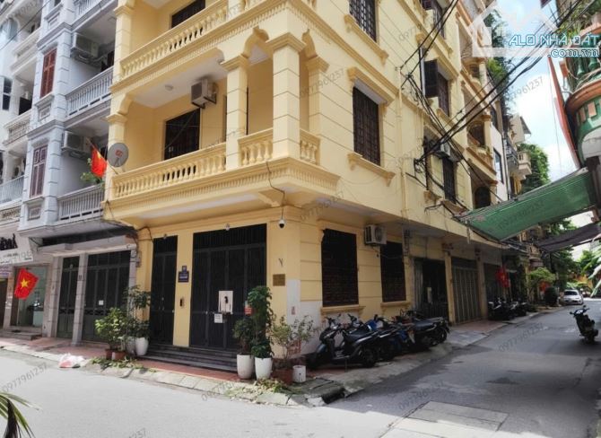 BÁN NHÀ P.TRUNG HÒA CẦU GIẤY 62m2 × 5T × MT 5,6m. LÔ GÓC 2 Ô TÔ TRÁNH 2 BÊN + VỈA HÈ